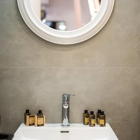 Centro Urban Suites A2 * كالامباكا